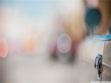 西安高温把柏油马路“晒化”了